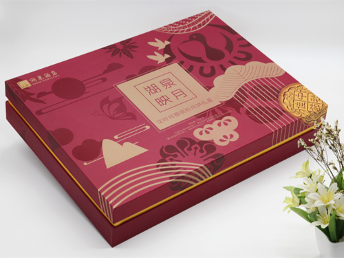 遙寄相思中秋夢，千里故人何處逢。湖泉酒店月餅禮盒定做